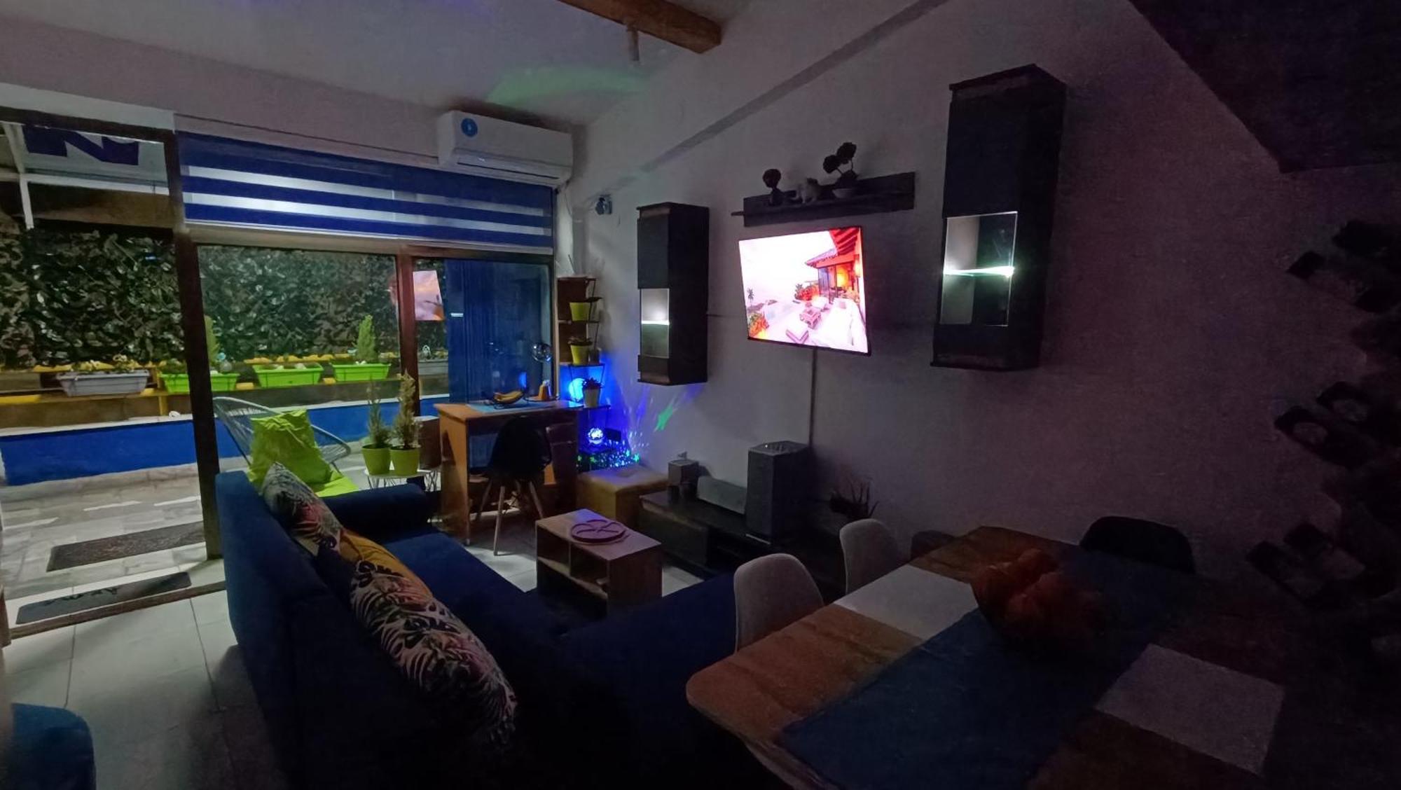 Nitro Inn - Premium Apartments - Wine Tasting - Souvenir - Art Gallery - Private Guided Tours - Relaxing - Romantic スコピエ エクステリア 写真
