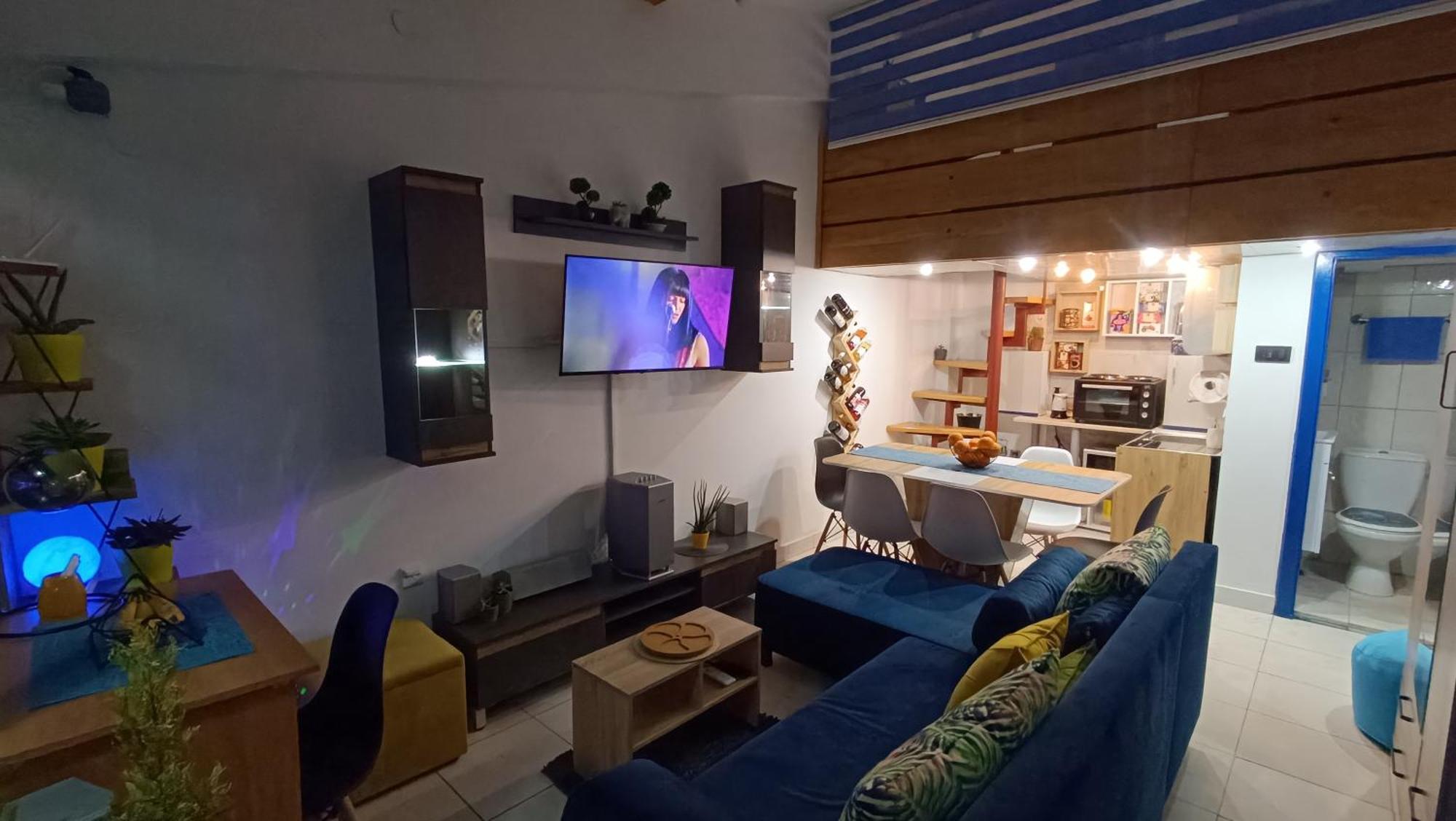 Nitro Inn - Premium Apartments - Wine Tasting - Souvenir - Art Gallery - Private Guided Tours - Relaxing - Romantic スコピエ エクステリア 写真